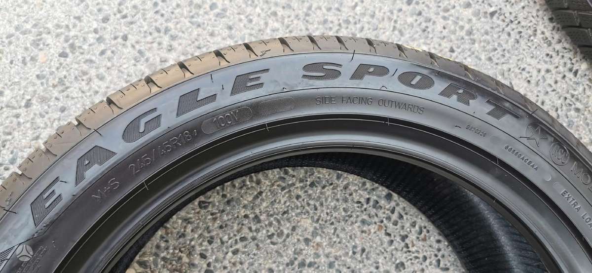Goodyear, all-season 245/45 R18