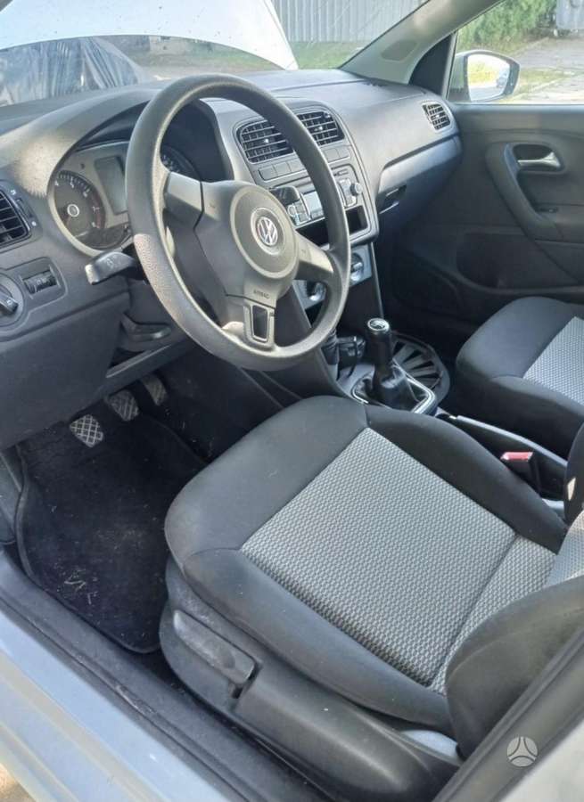 Volkswagen Polo dalimis