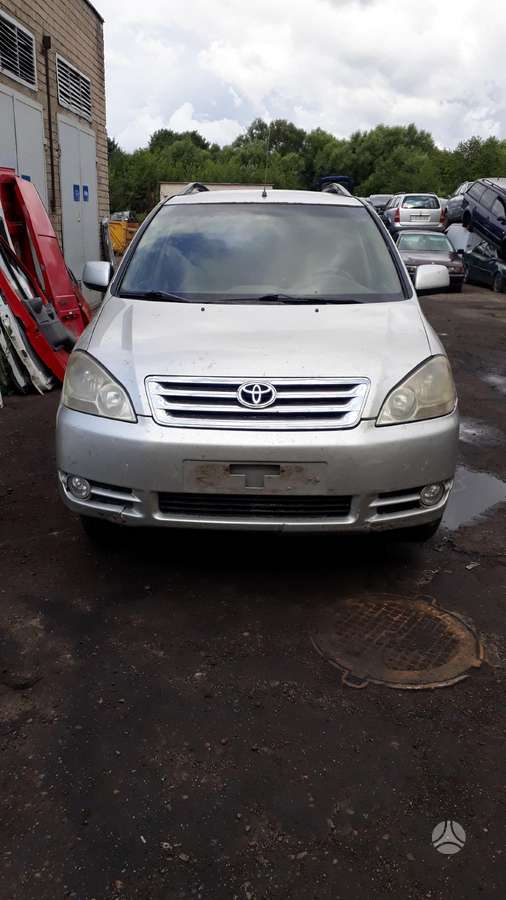 Toyota Avensis Verso Dalimis
