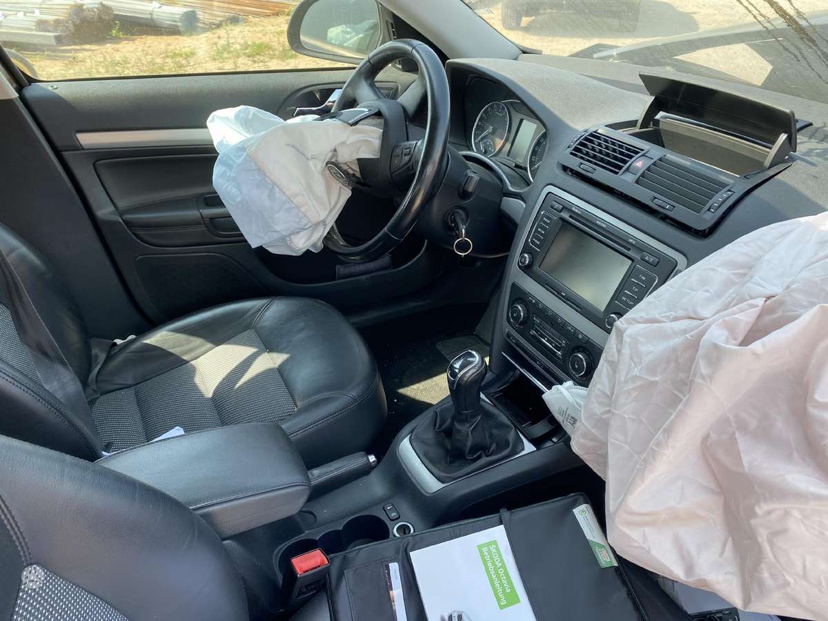 Skoda Octavia по частям