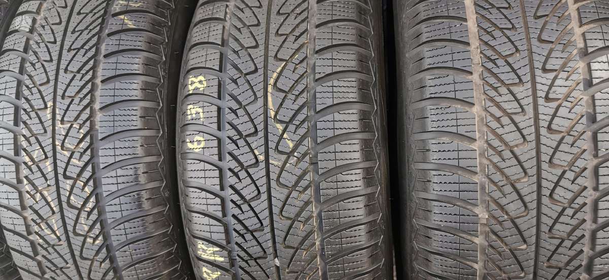 Goodyear, winter 255/60 R18
