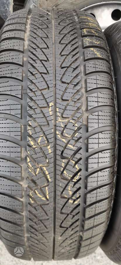 Goodyear, winter 255/60 R18