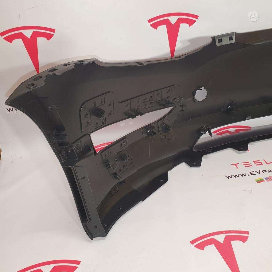 Tesla Model 3, 1084168-S0-E, kėbulo dalys