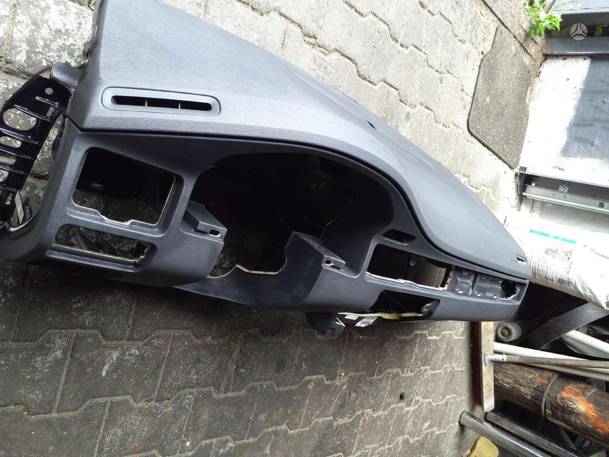 Volvo S80 panelė, oro pagalvės