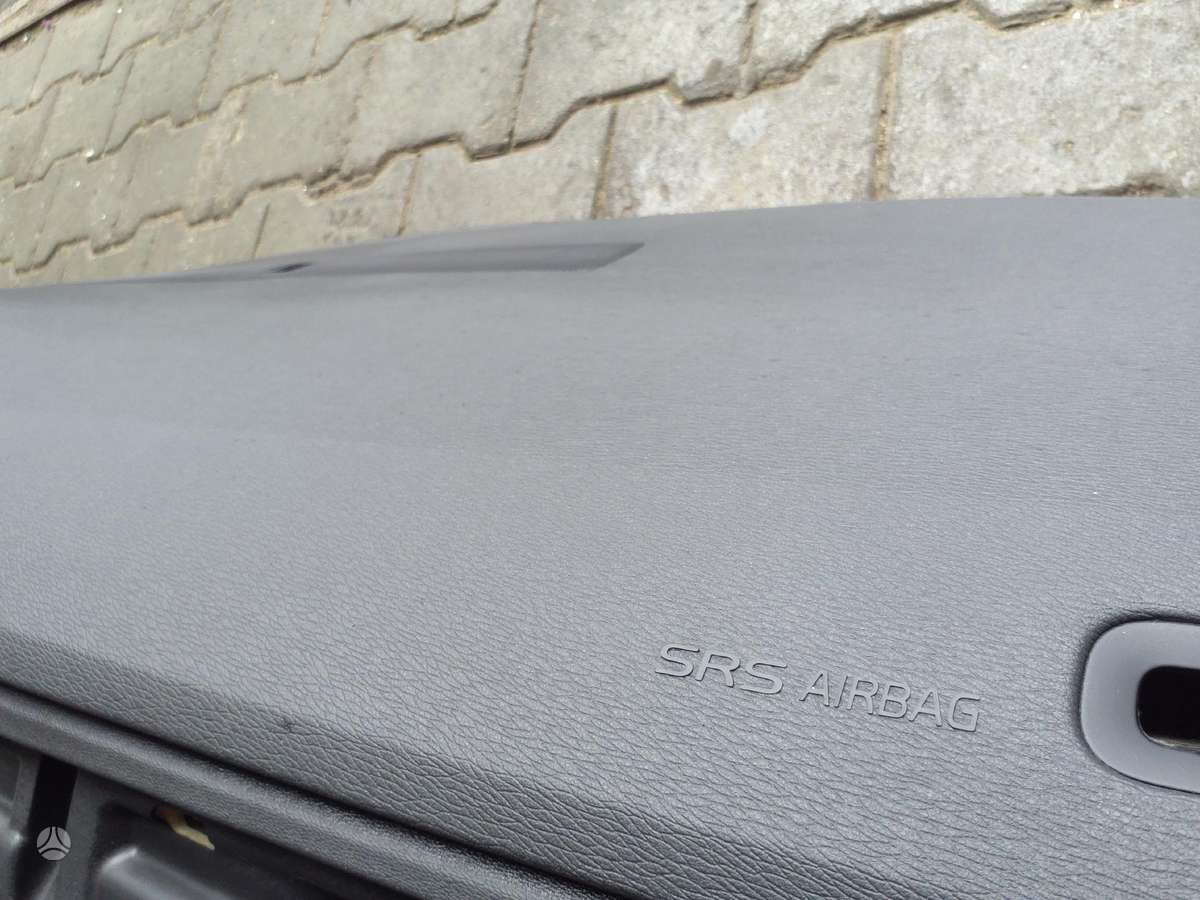 Volvo S80 panelė, oro pagalvės