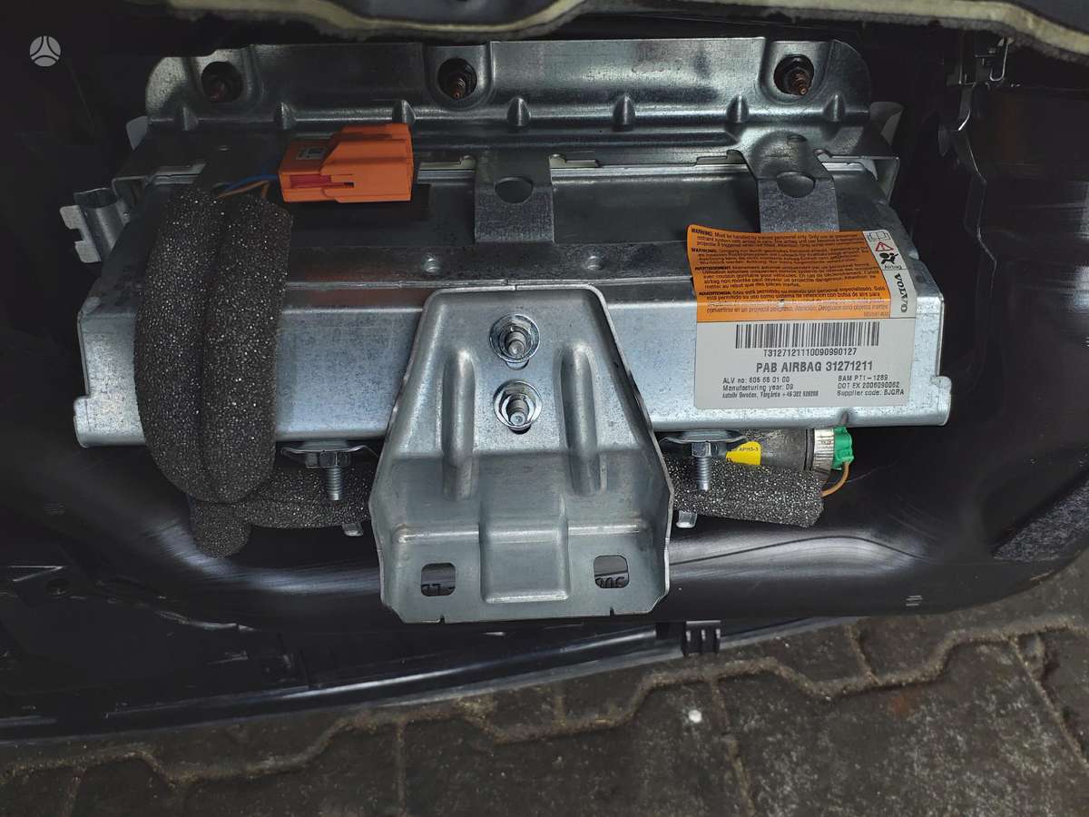 Volvo S80 panelė, oro pagalvės