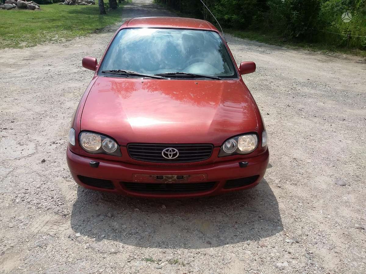 Toyota Corolla по частям