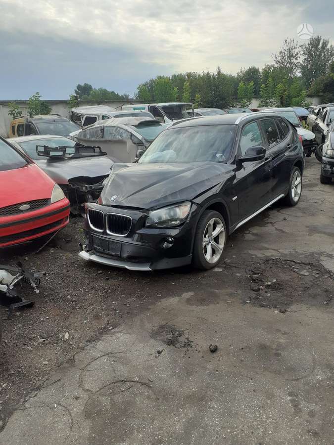 BMW X1 по частям