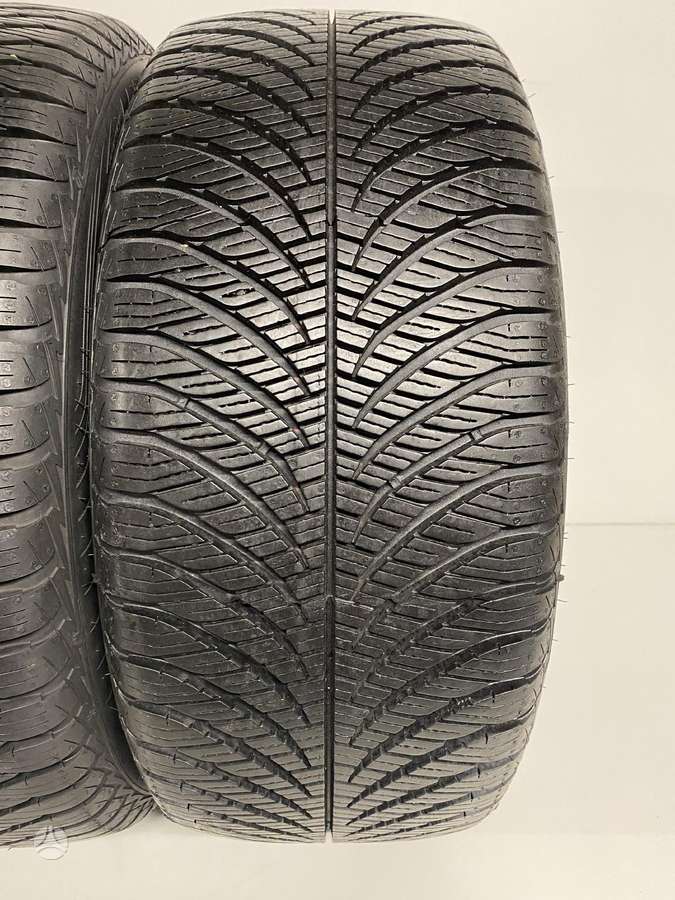 Goodyear Vector4Seasons, universalios 225/45 R17
