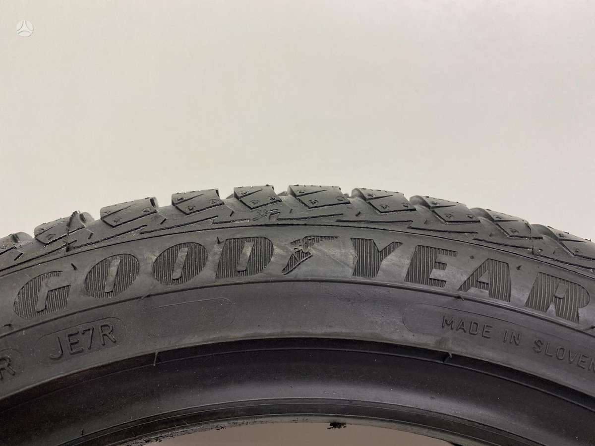 Goodyear Vector4Seasons, всесезонные 225/45 R17