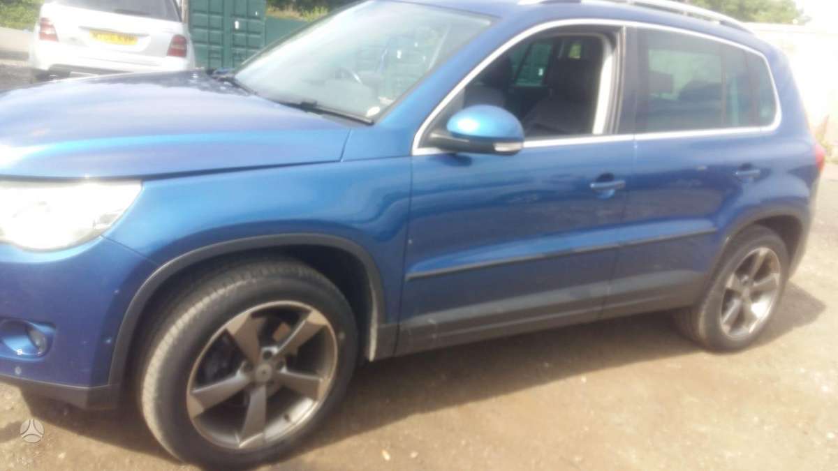 Volkswagen Tiguan dalimis. Dalimis