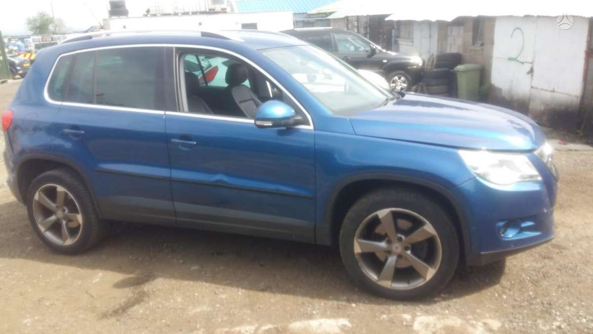 Volkswagen Tiguan dalimis. Dalimis