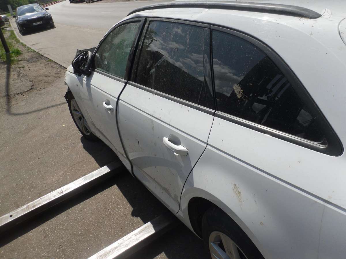 Audi A4 dalimis