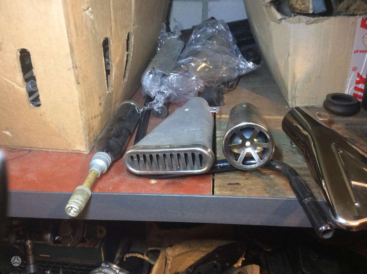 Moskvich 412 salono detalės