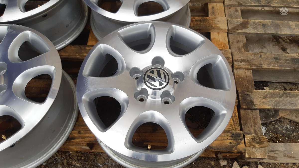 Volkswagen, light alloy, R17