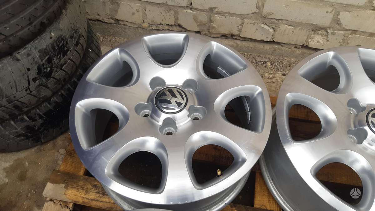 Volkswagen, light alloy, R17