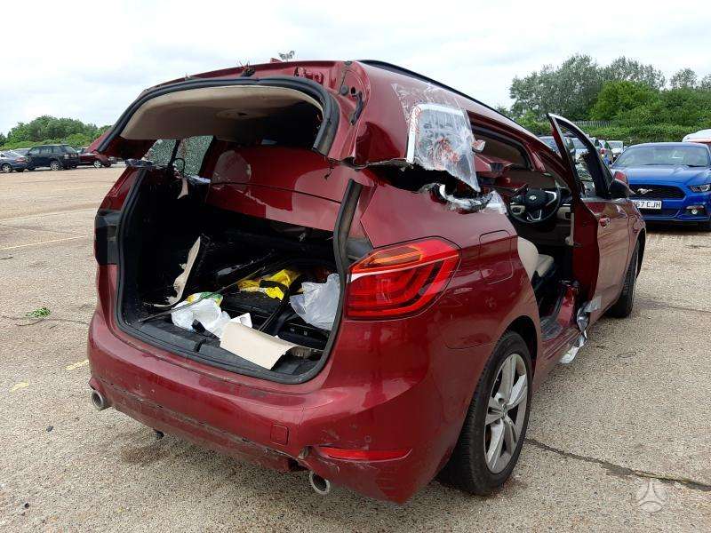 BMW 220 Gran Tourer dalimis