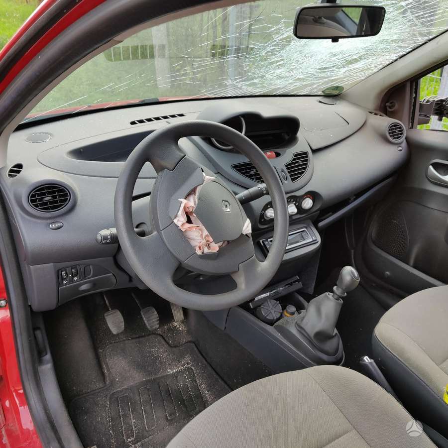 Renault Twingo по частям. Dirbame nuo 9h iki 18h