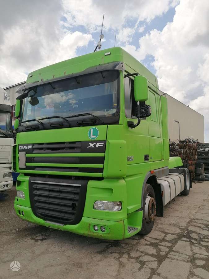 DAF XF 105.460, vilcējs