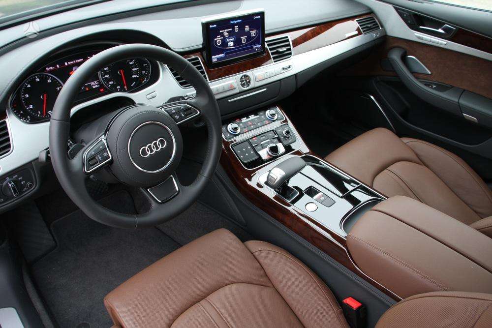 Audi A8, 3.0 l., sedans