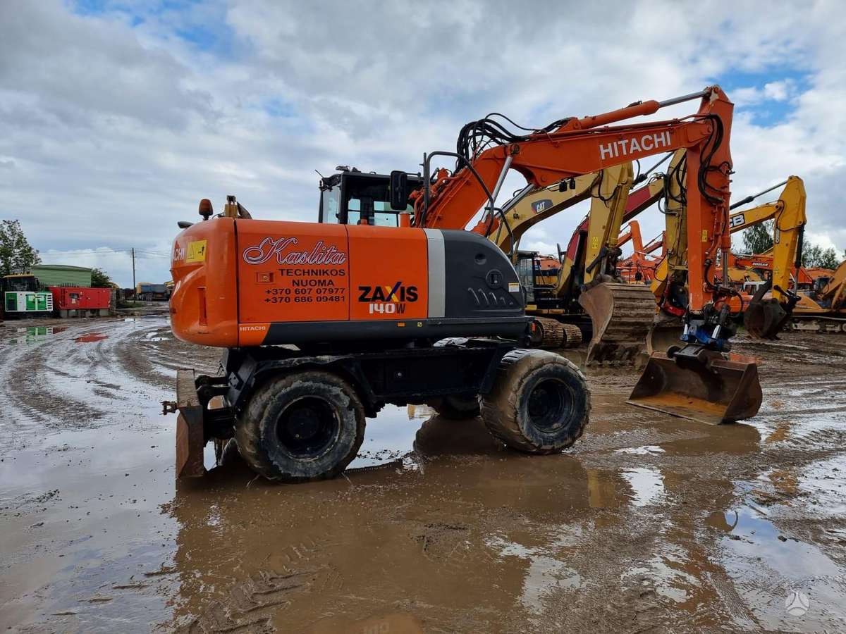 Hitachi ZX140W-3, ekskavatoriai