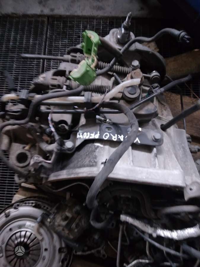 Opel Vivaro, preču