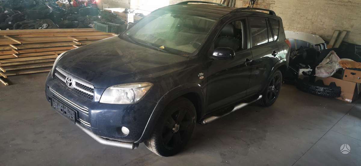 Toyota RAV4 kėbulo dalys