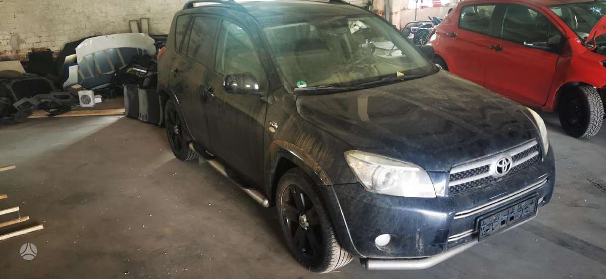 Toyota RAV4 kėbulo dalys