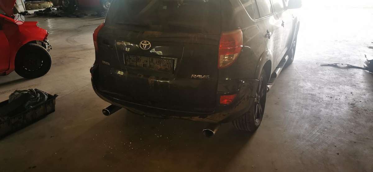 Toyota RAV4 kėbulo dalys