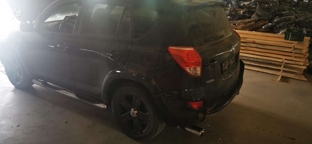 Toyota RAV4 kėbulo dalys