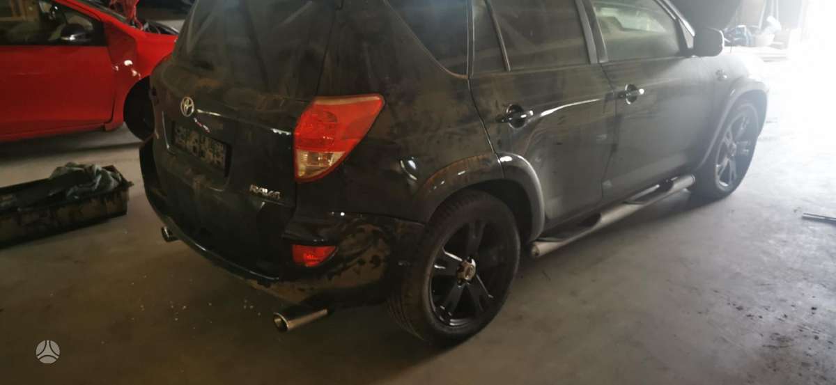 Toyota RAV4 kėbulo dalys