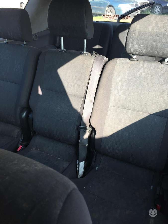 Toyota Avensis Verso