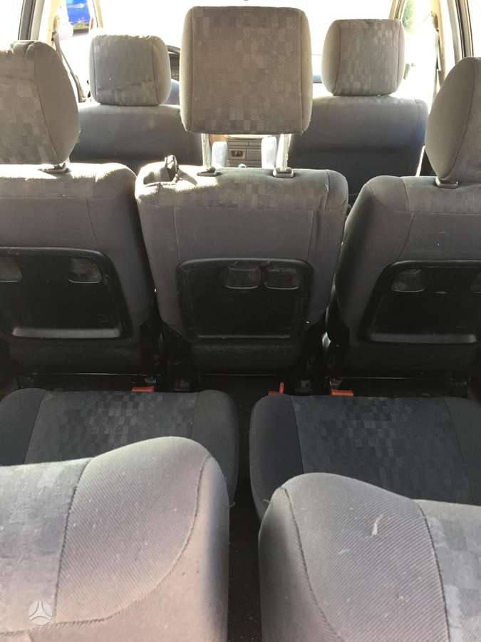 Toyota Avensis Verso
