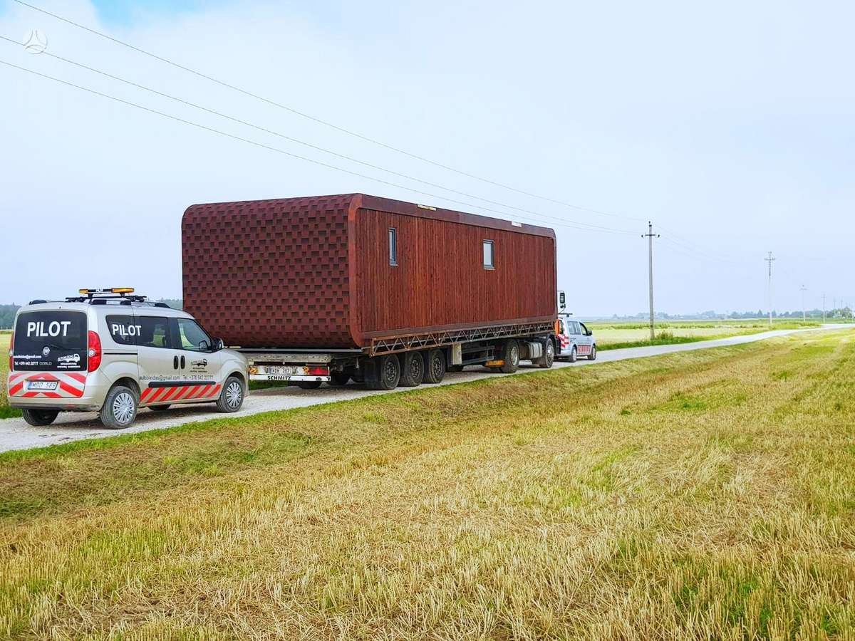 Nameliu, kemperiu, karavanu transportavimas