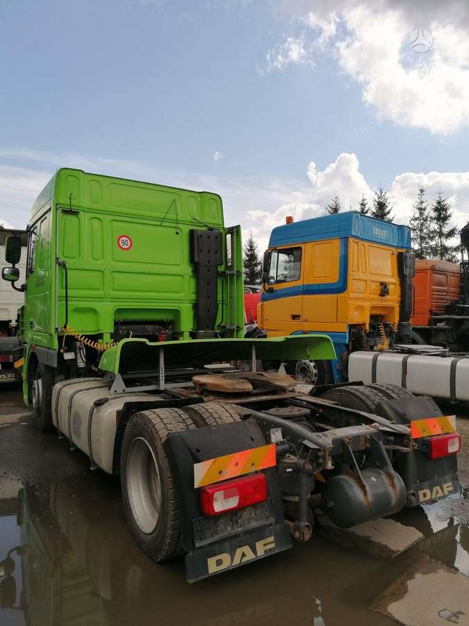 DAF XF105.460, vilcējs