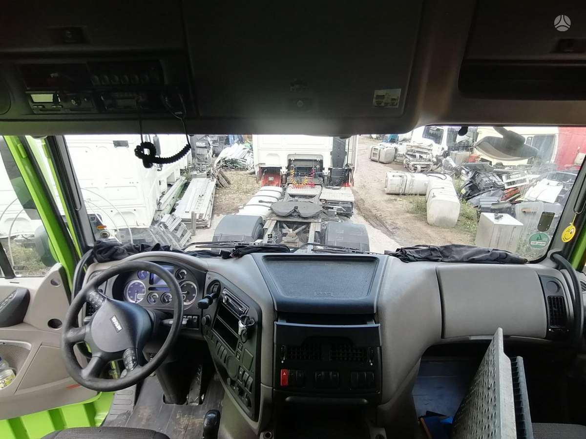 DAF XF105.460, vilcējs