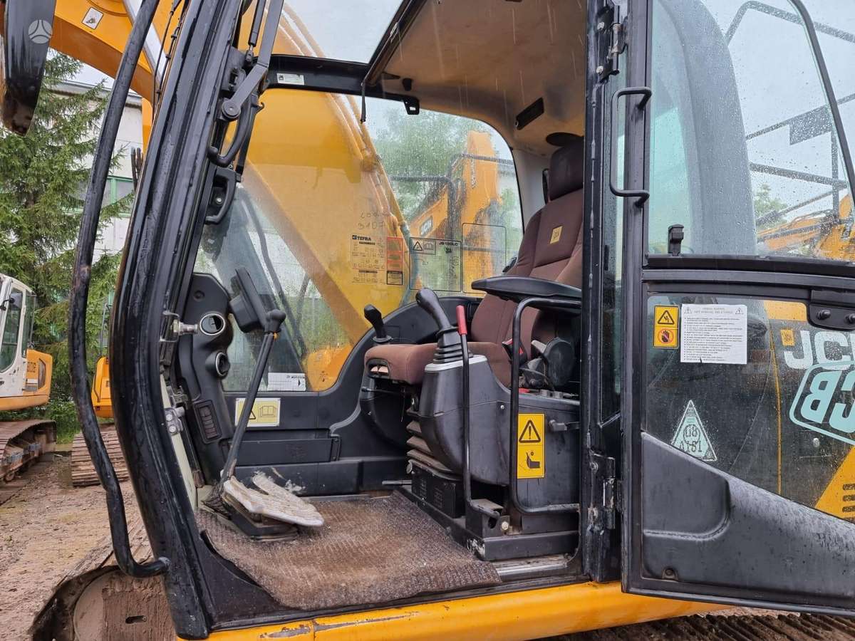 JCB JS130LC T4 Bog Master, ekskavatori