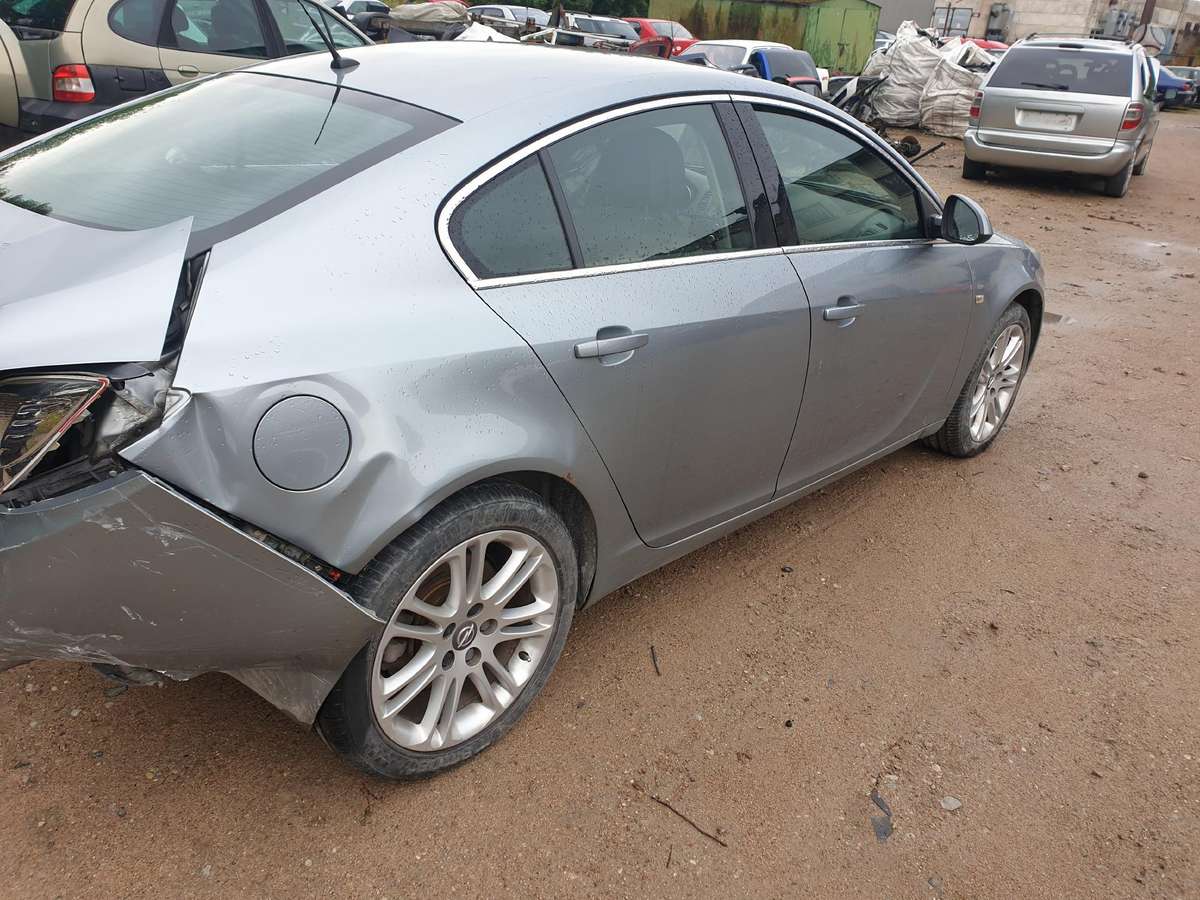 Opel Insignia по частям