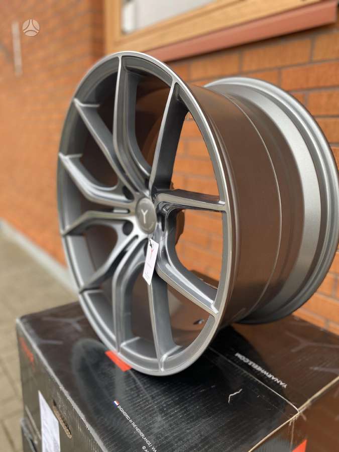 Yanar Y-NL17 [Diamond Black], light alloy, R19