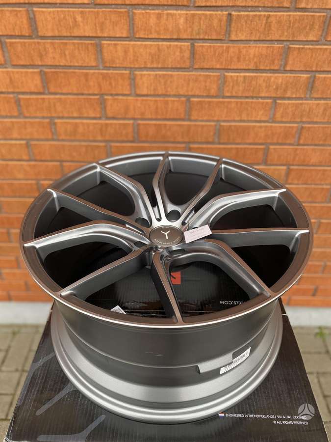 Yanar Y-NL17 [Diamond Black], light alloy, R19
