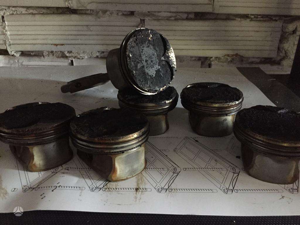 BMW X3, N52b30, pistons