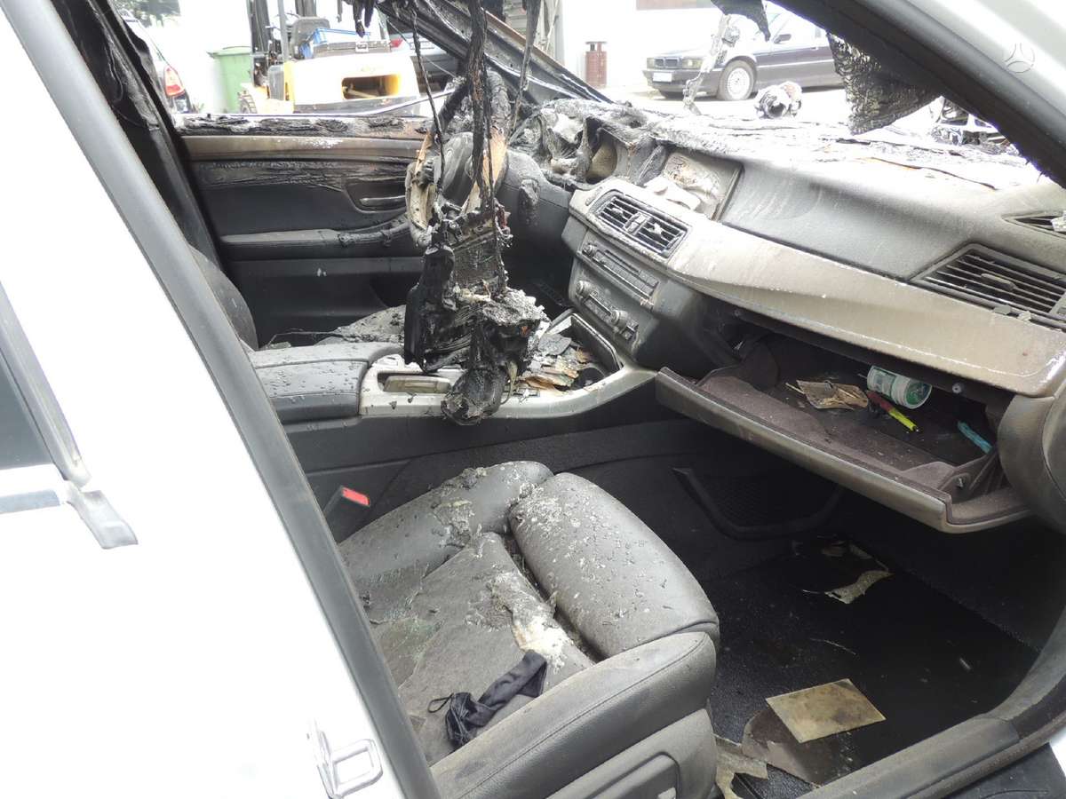 BMW 520 rezerves daļās. Google maps autokapseta basic waze autokapseta