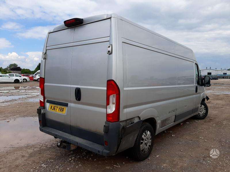 Peugeot BOXER, грузовые микроавтобусы