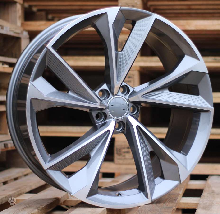 Audi RS7 style, lengvojo lydinio, R18