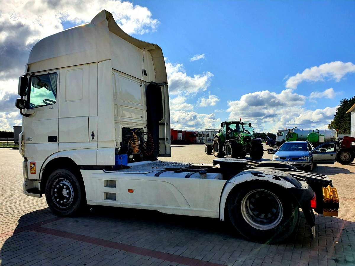 DAF XF460 FT, double sleeper