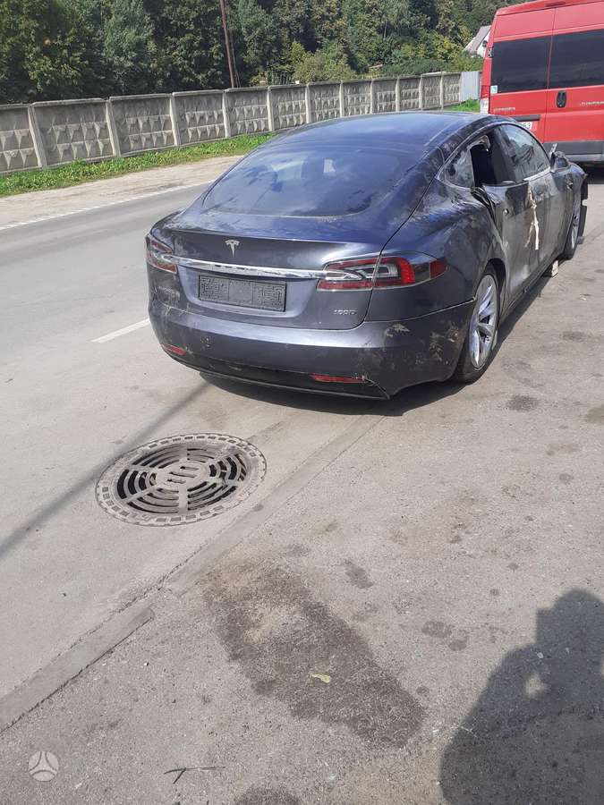 Tesla Model S по частям. Tesla model s 100d