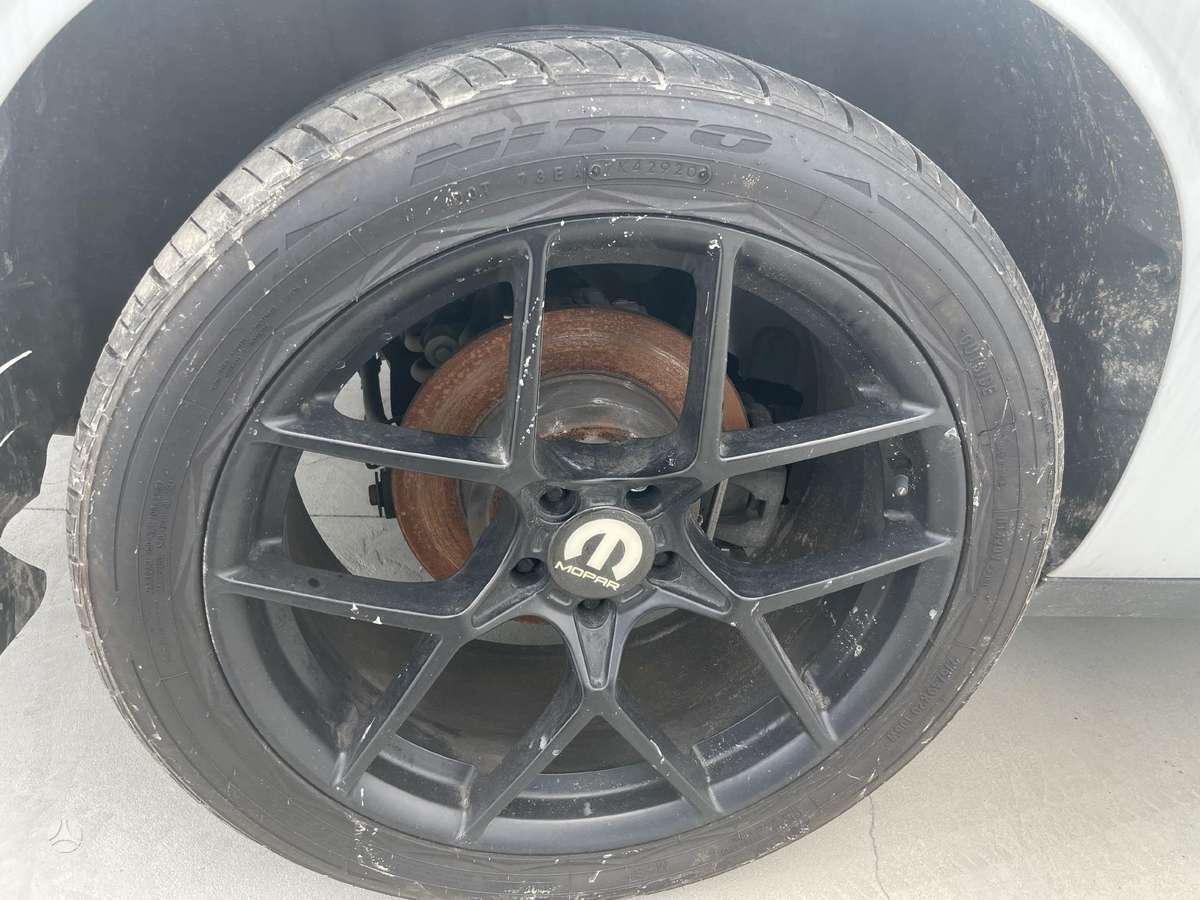Dodge Challenger for parts