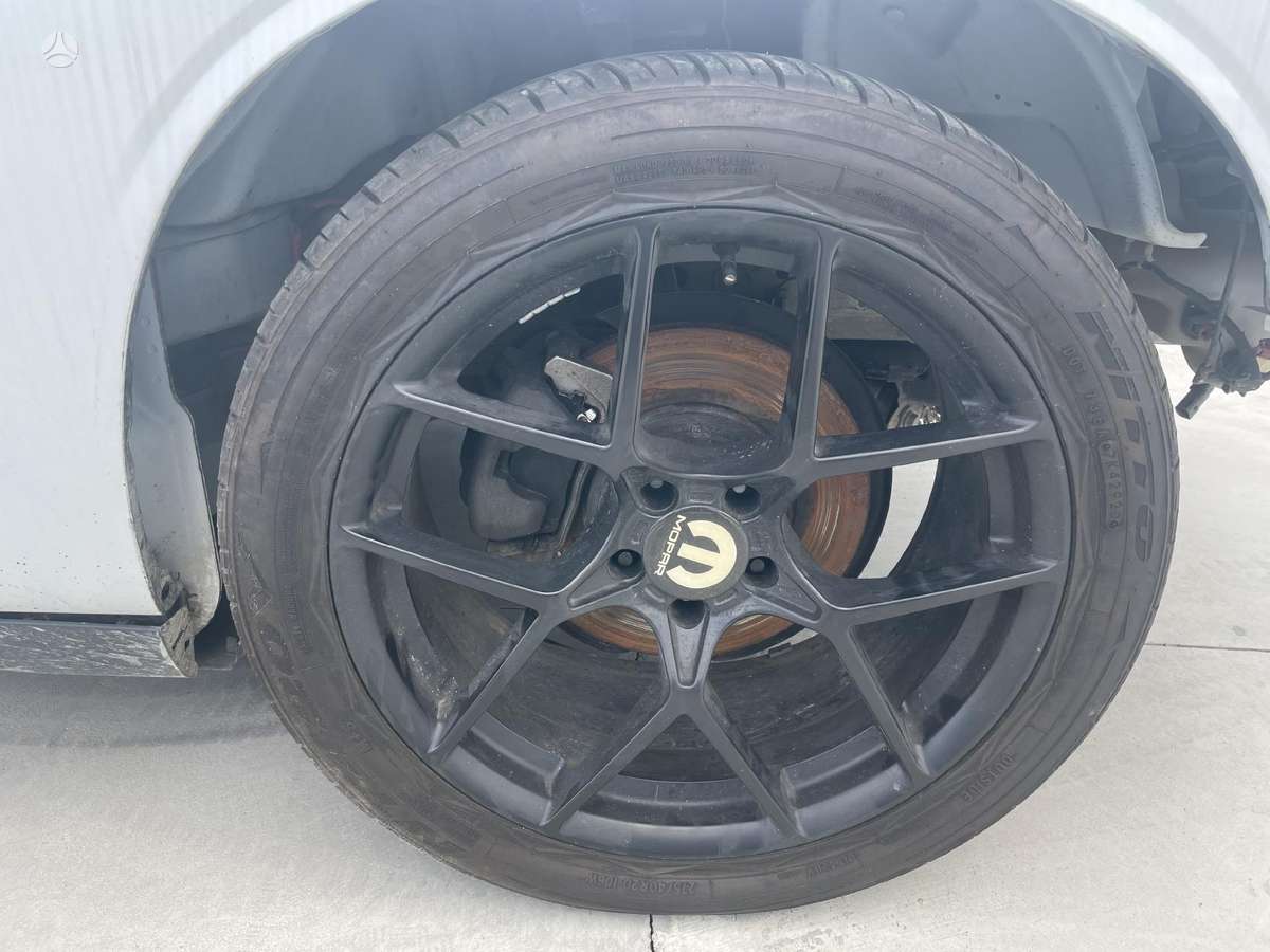 Dodge Challenger for parts