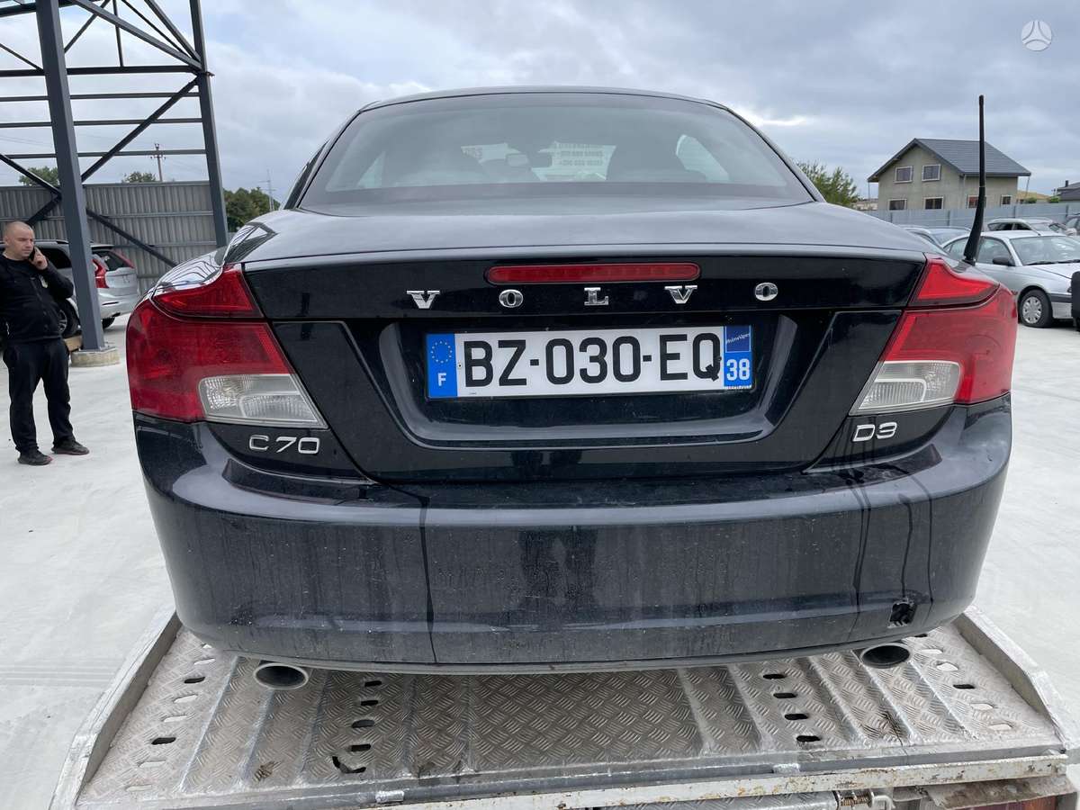 Volvo C70 rezerves daļās. D3 variklis