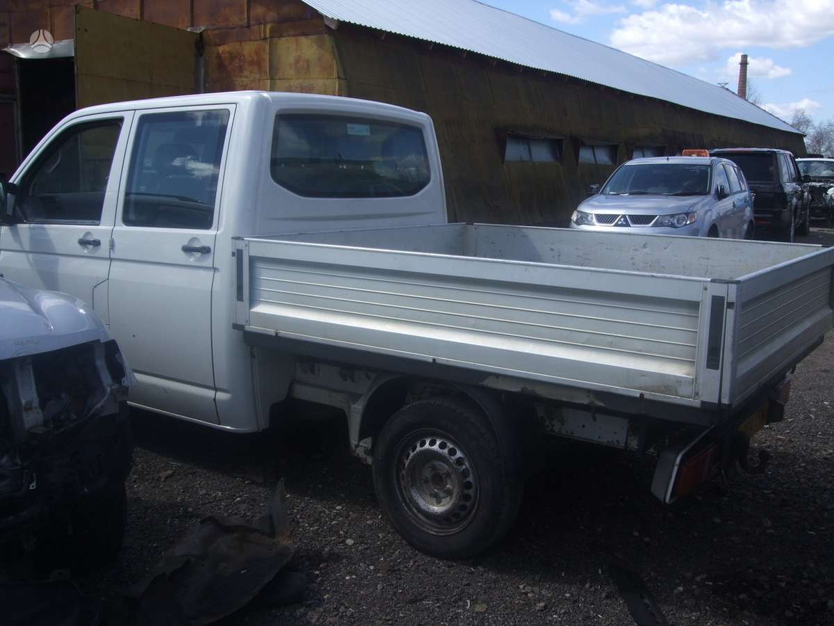 Volkswagen Transporter T5, cargo vans